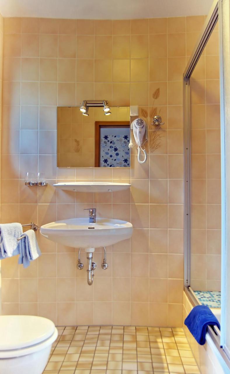 Gasthof Schumacher Hotel Garni 弗罗伊登贝格 外观 照片